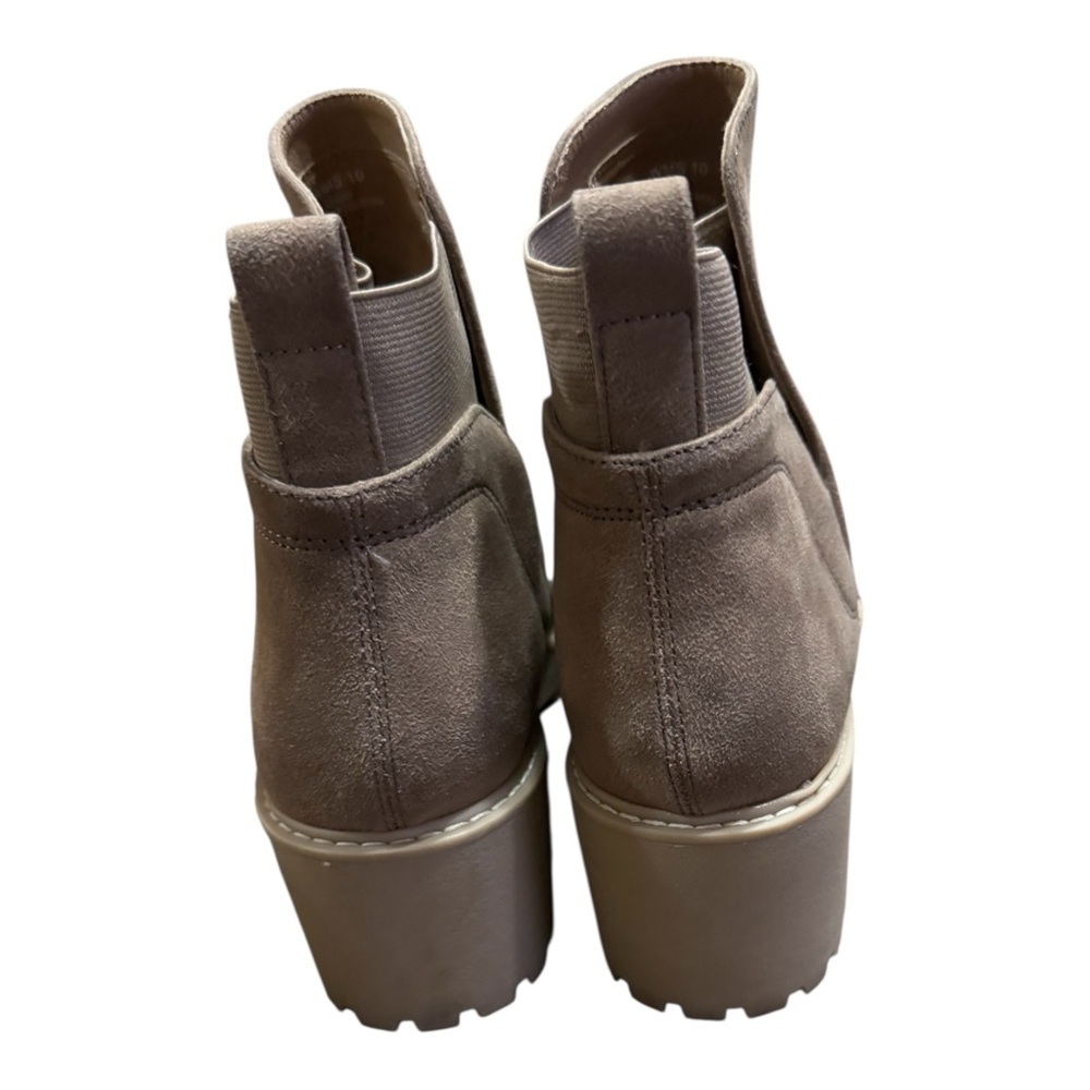 Dolce Vita Rango Ankle Boots Size 10 Taupe Suede Lug Sole Chelsea Wedge - Picture 7 of 9